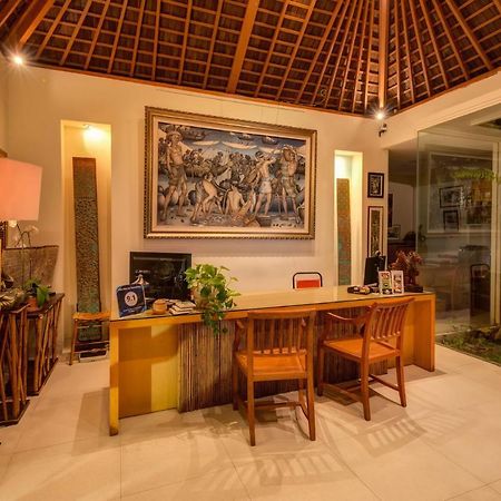 Villa Bali Asri Batubelig Seminyak  Luaran gambar