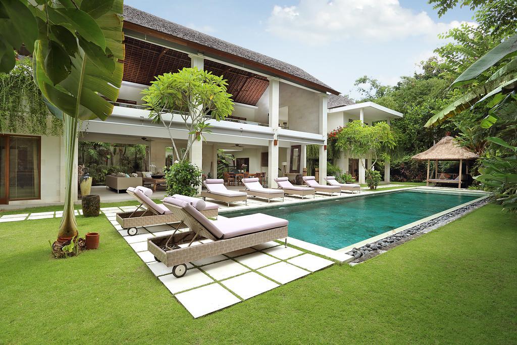 Villa Bali Asri Batubelig Seminyak  Luaran gambar