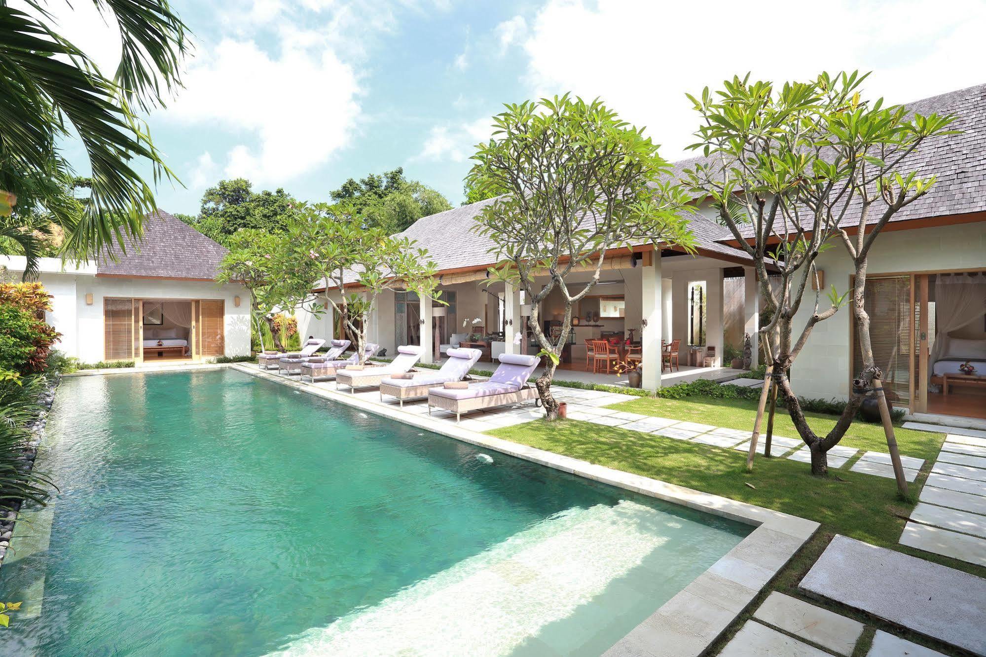 Villa Bali Asri Batubelig Seminyak  Luaran gambar