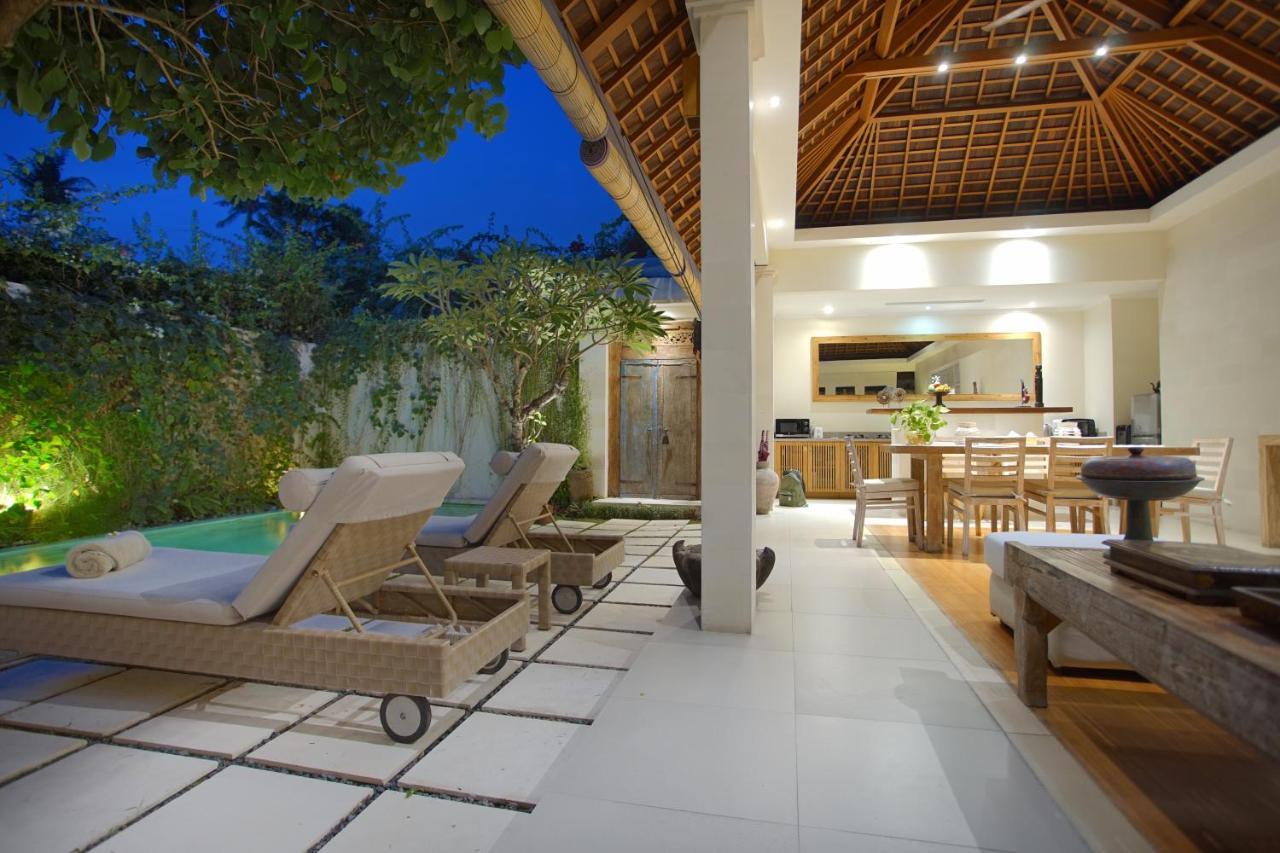 Villa Bali Asri Batubelig Seminyak  Luaran gambar