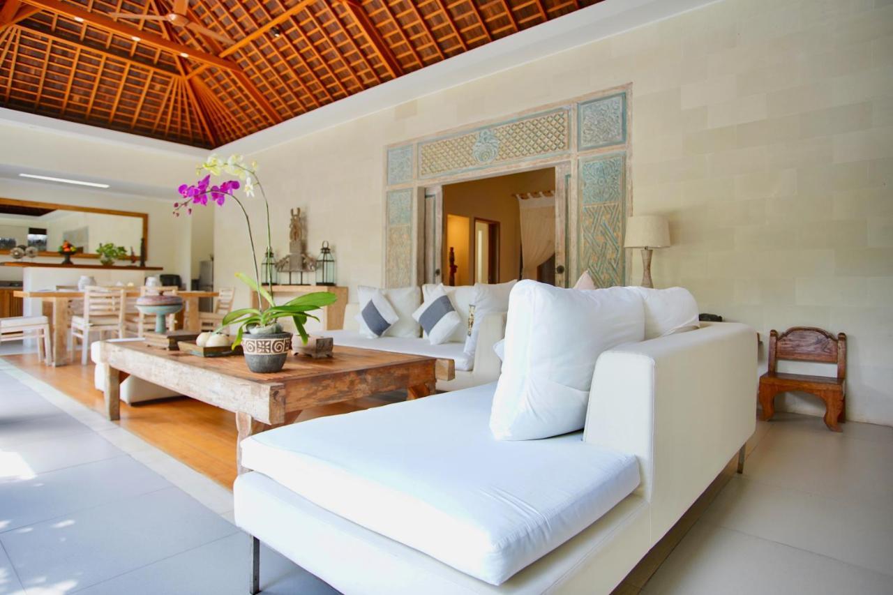Villa Bali Asri Batubelig Seminyak  Luaran gambar