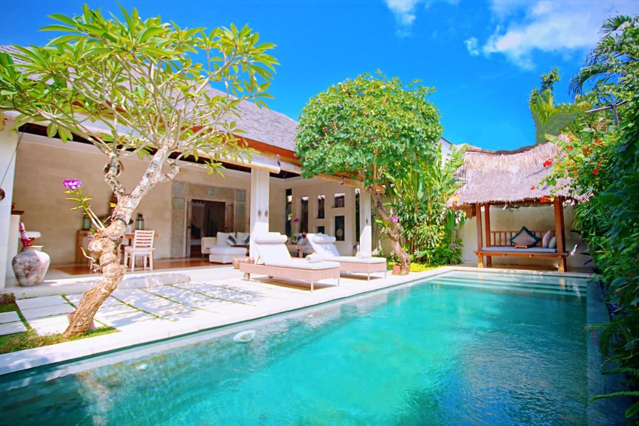 Villa Bali Asri Batubelig Seminyak  Luaran gambar