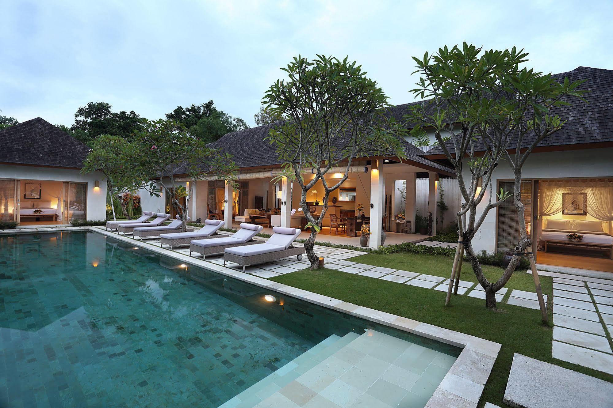 Villa Bali Asri Batubelig Seminyak  Luaran gambar