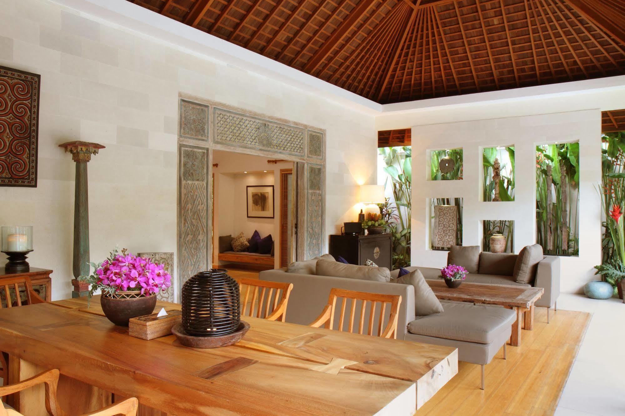 Villa Bali Asri Batubelig Seminyak  Luaran gambar